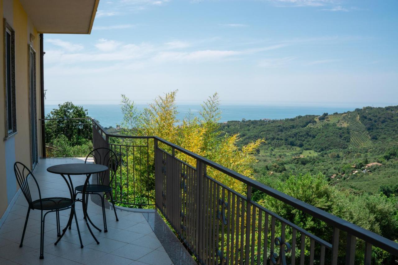 Locanda Le Tre Sorelle Casal Velino Eksteriør billede